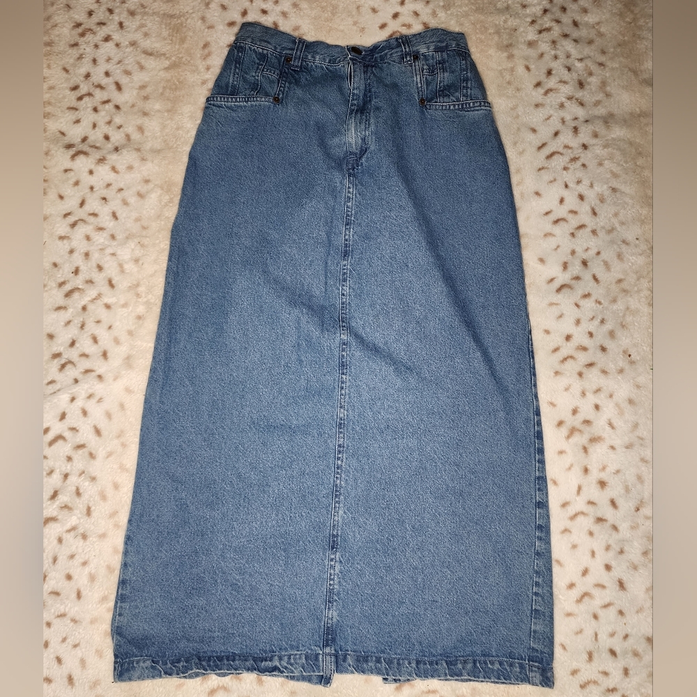 Vintage denim skirt